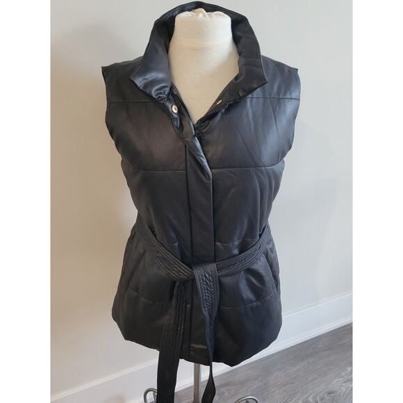 NWT Andrew Marc New York Black Faux Leather Vest Sleeveless Jaket Women Small - Picture 1 of 11